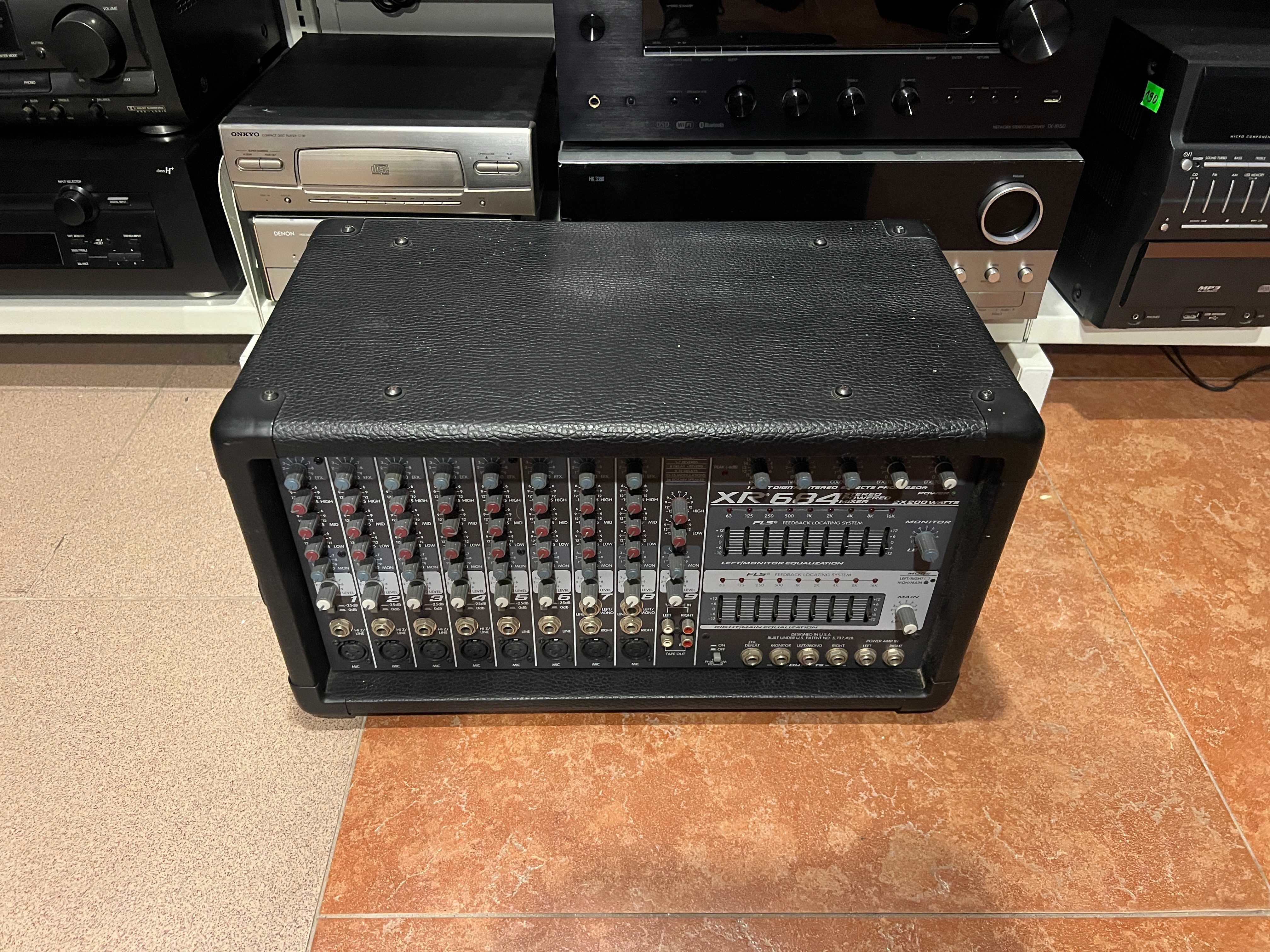 Powermixer, wzmacniacz Peavey XR684 Audio Room