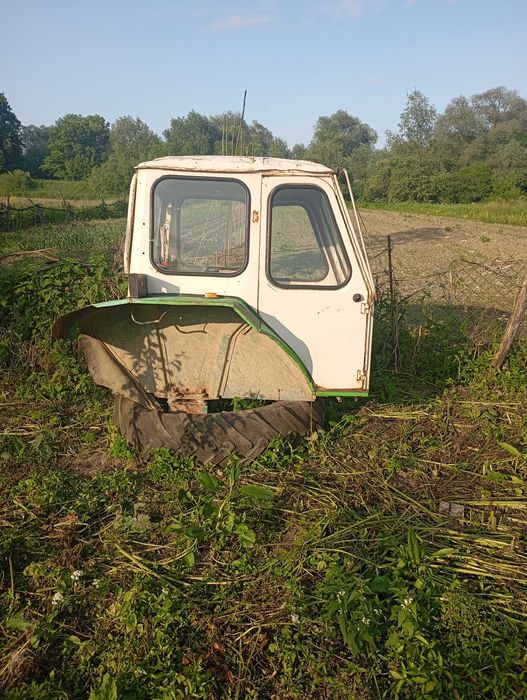 Кабіна трактора ЮМЗ 6КЛ