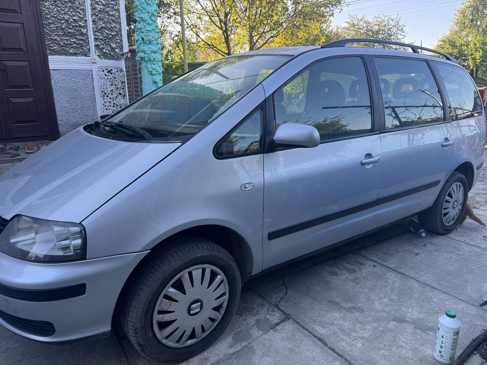 Продам SEAT Alhambra 2004