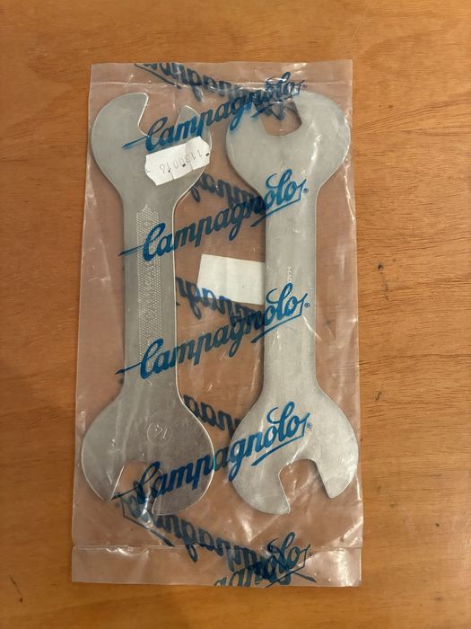 Zestaw kluczy do konusów Campagnololo