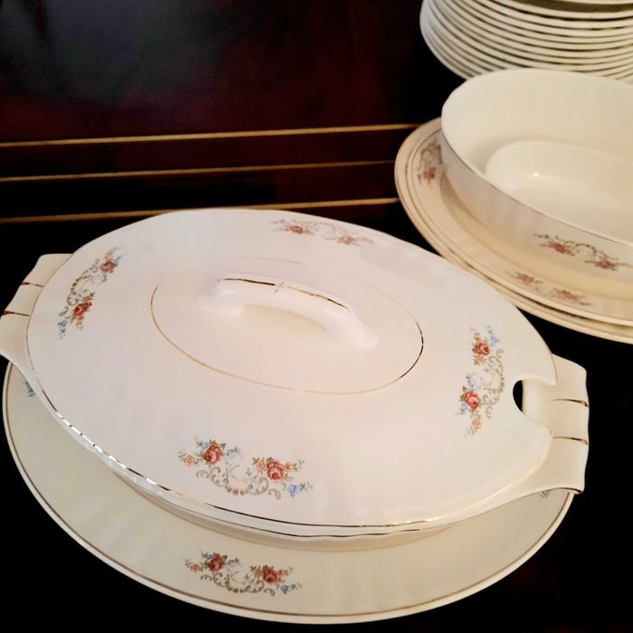 Jogo de jantar vintage da fábrica Sacavem Gilman