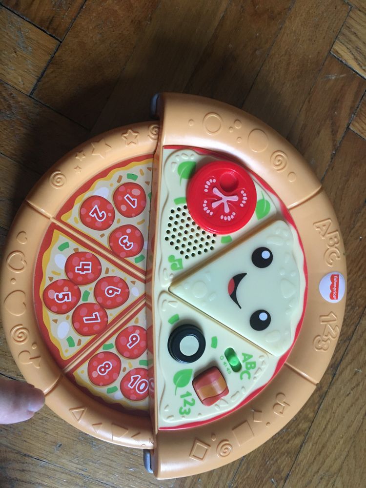 Pizza interaktywna z fisher price