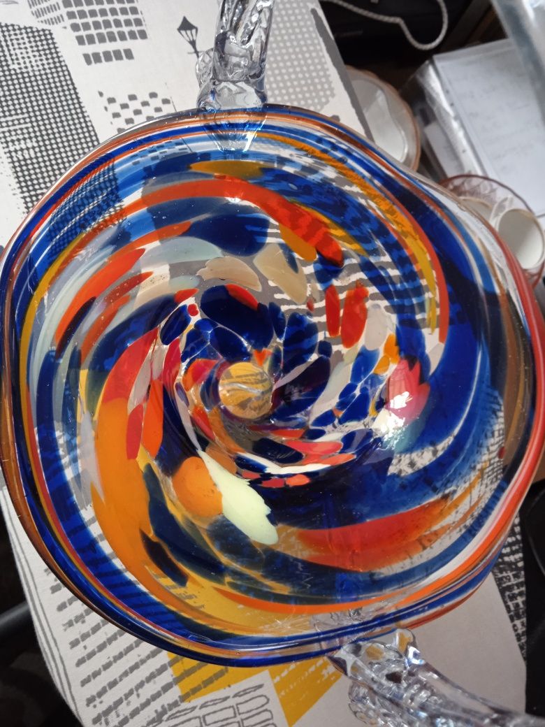 Szklany wazon koszyk barwiony