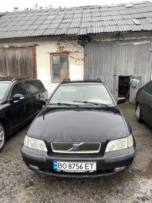Volvo v40 1,9d 2001р.