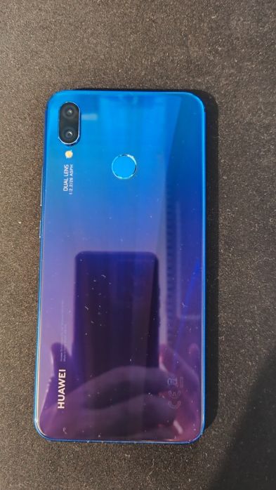 Продаю HUAWEI P smart+