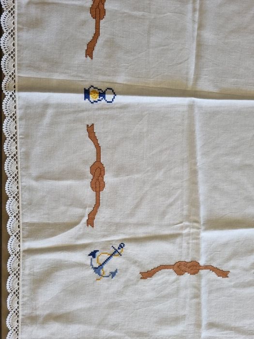 Toalha de mesa de ponto cruz