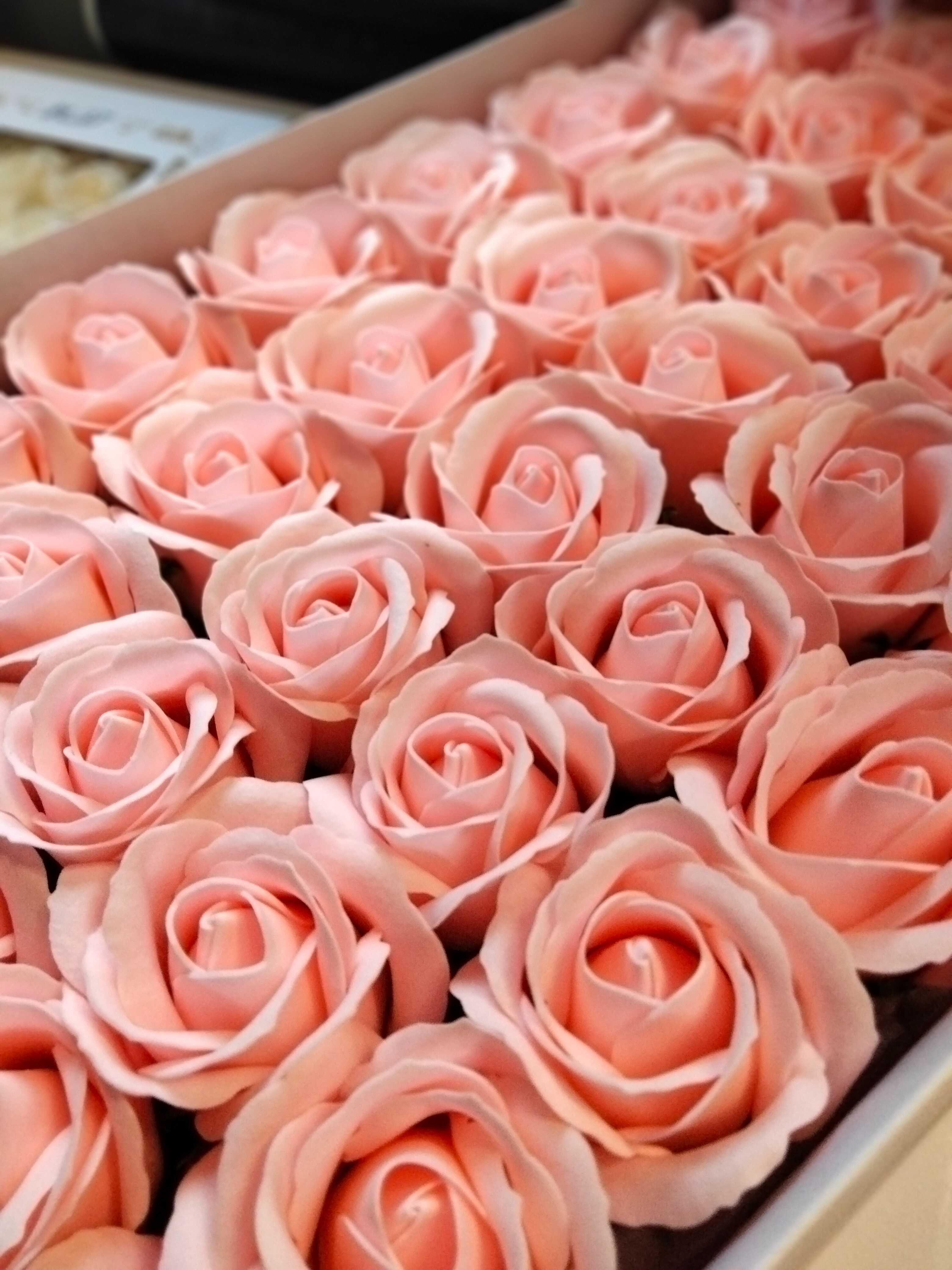 Różowa róża Mydlana _BOX _50 sztuk