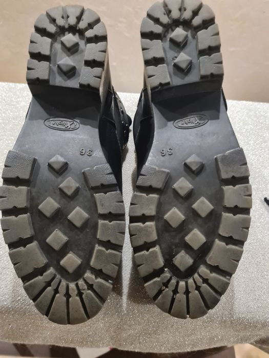 Полусапожки. 36 размер.D.Sanders.