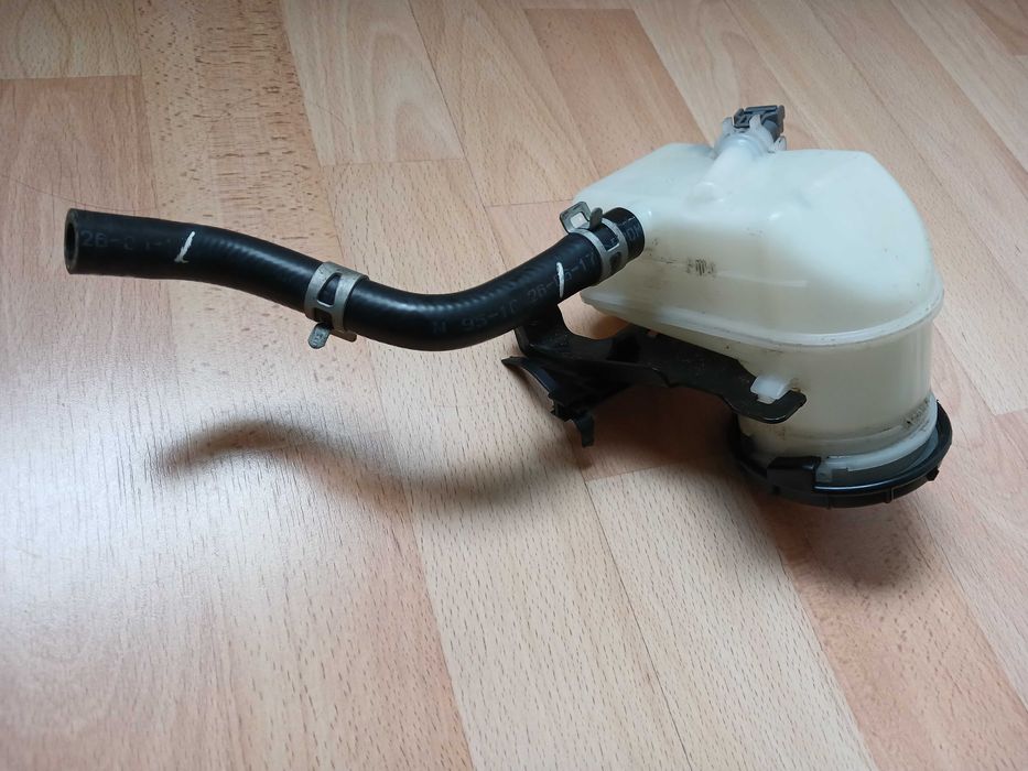 Бачок тормозной жидкости Honda Accord 10 2017-2023 арт. 20071592