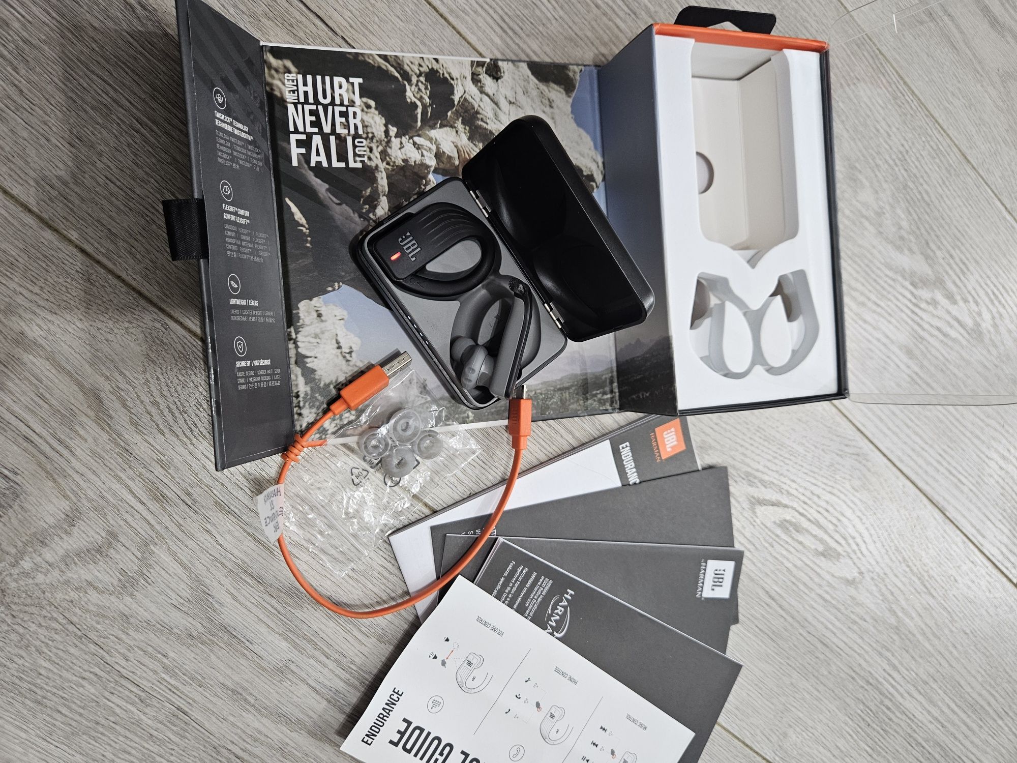 Продам елементы наушников JBL Endurance Peak.