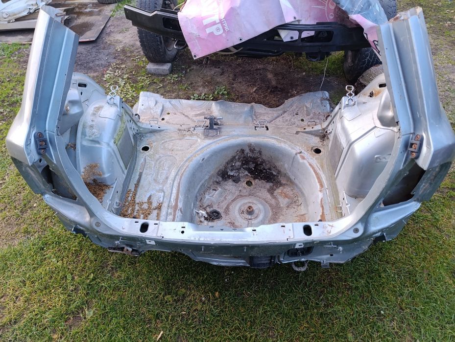 Задня частина Шкода Фабія 1