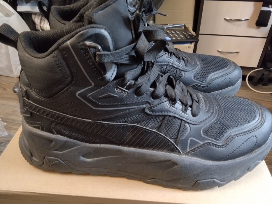 Чоловічі чоботи б/у  на осінь весну Puma оригінал us 8.5 на 26,5 см