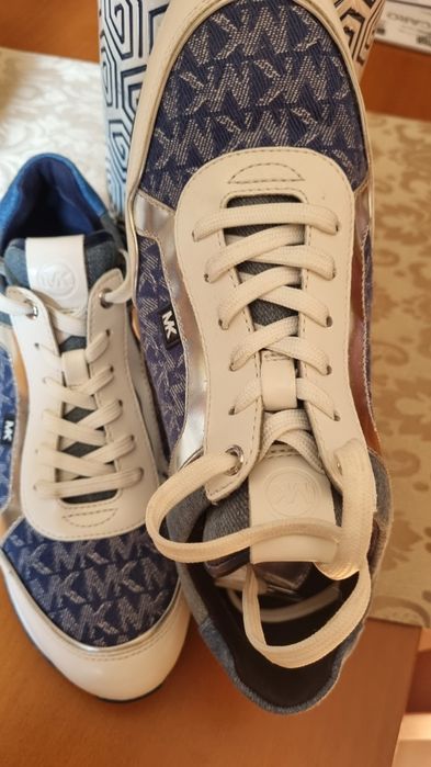 Sapatos MC originais