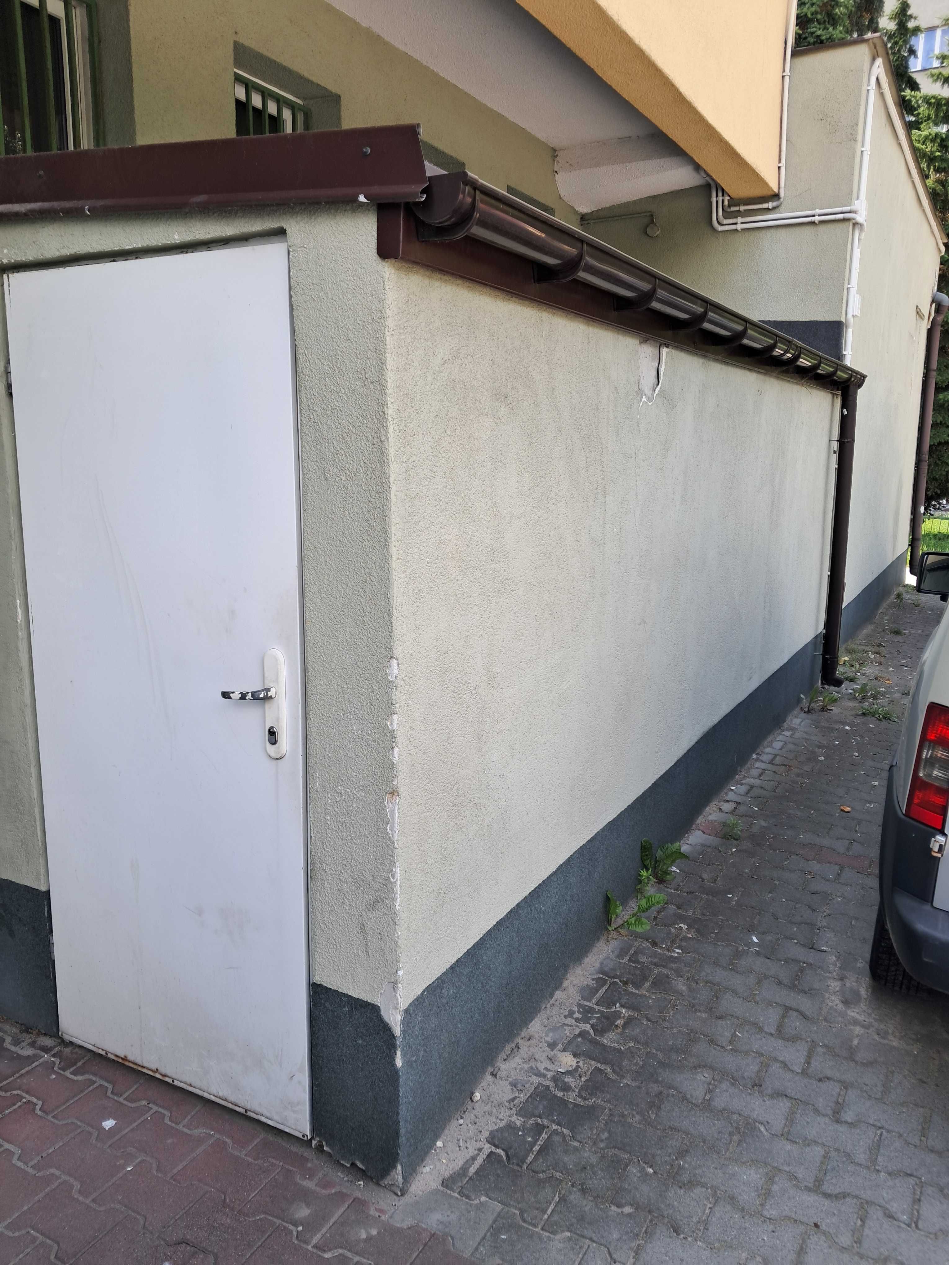 Pawilon handlowo-usługowy.
