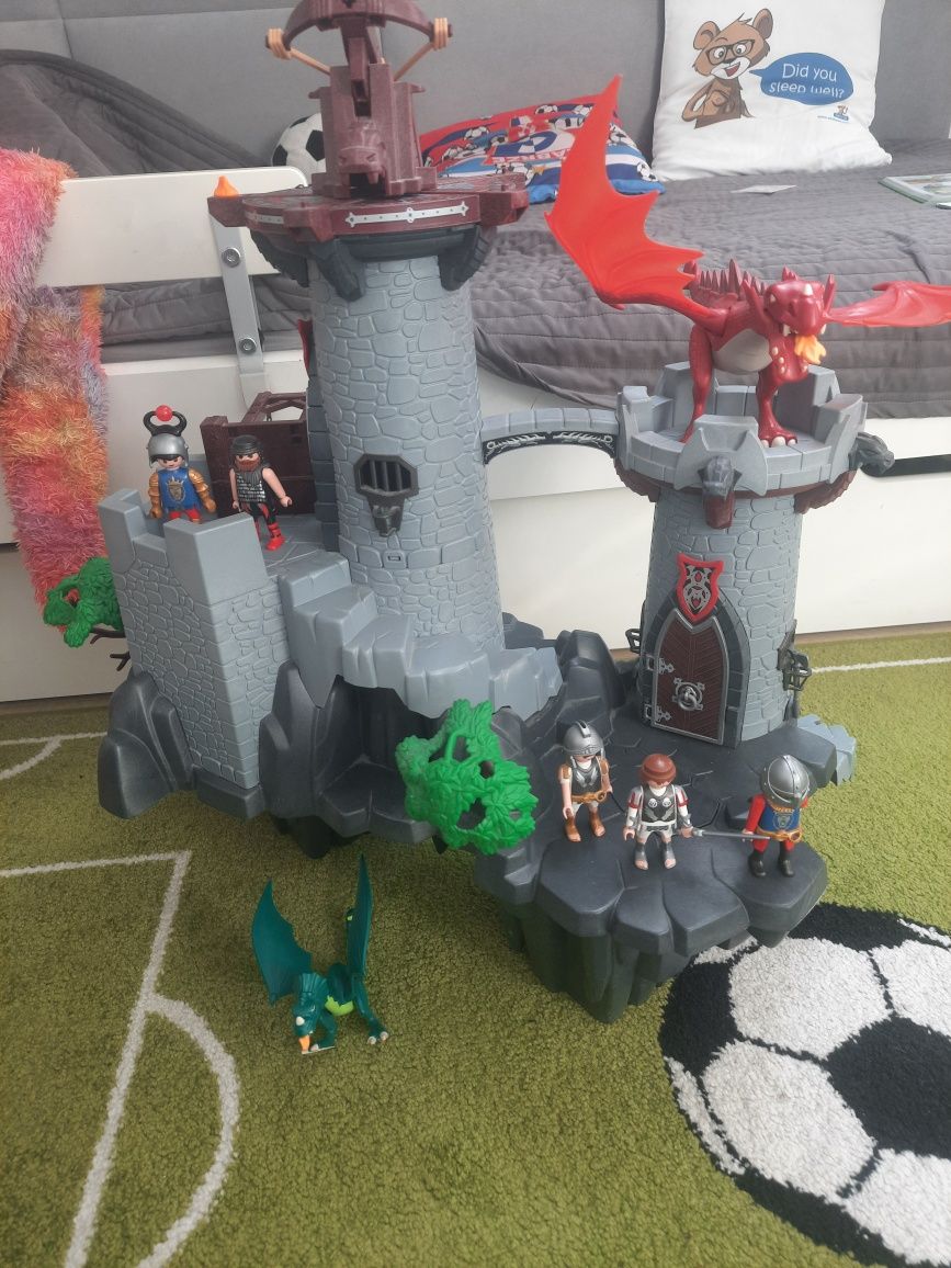 Zamek smoka playmobile