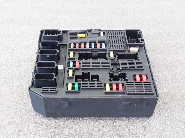 Caixa fusíveis / SAM / BSI RENAULT Grand Scénic III (JZ0/1_)