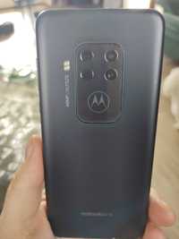 Motorola one zoom stan bdb