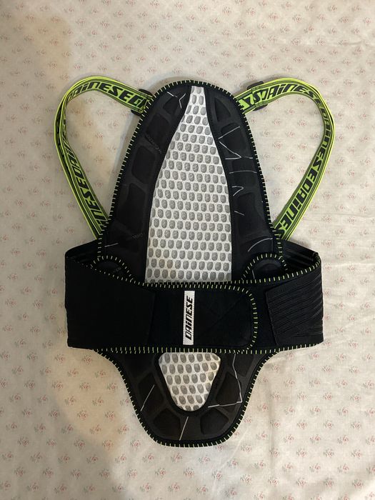 Żółw ochraniacz pleców DAINESE Stan b.dobry