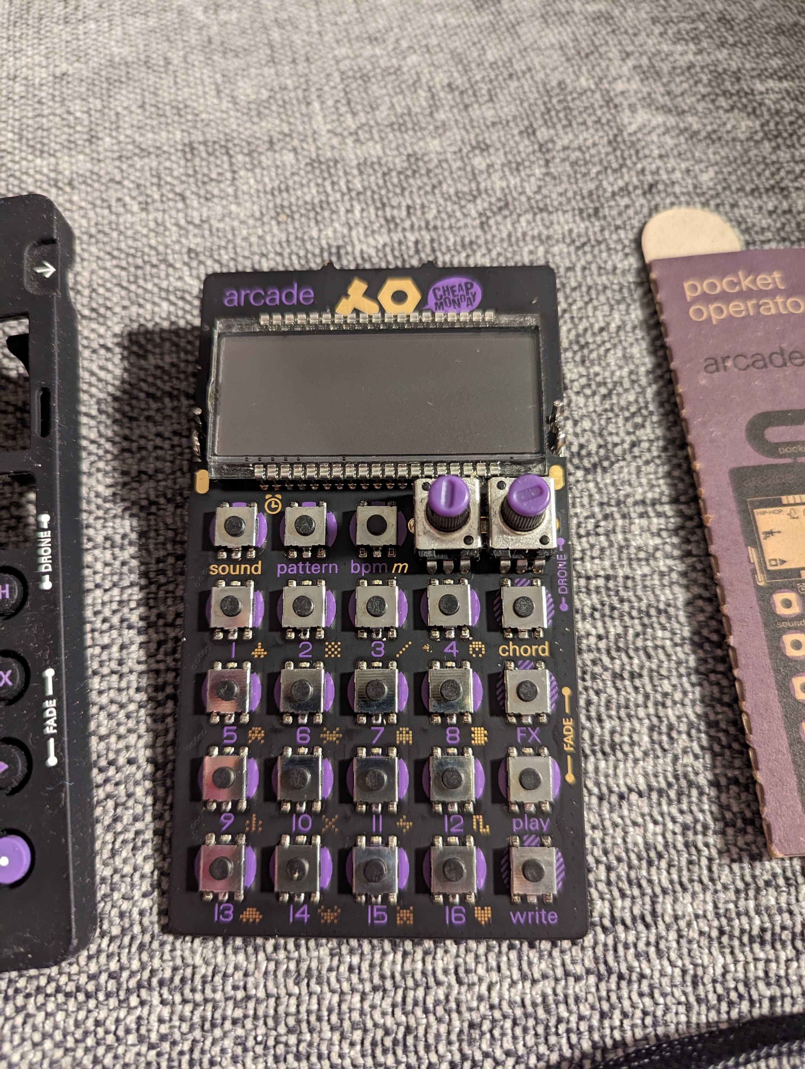 Teenage Engineering Pocket Operator PO-20 Arcade + gumowy case CA-20