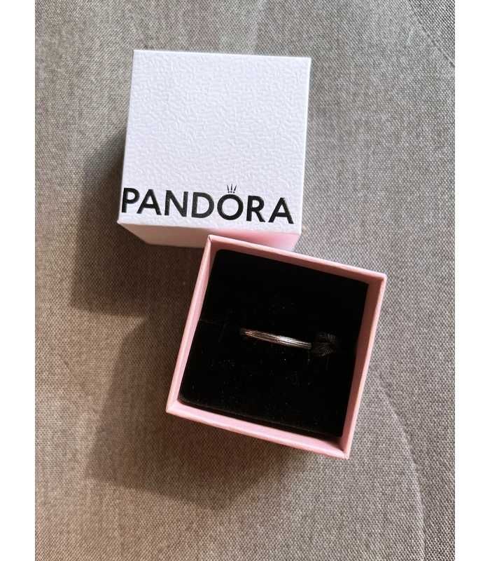 Pudełko na pierścionek Pandora