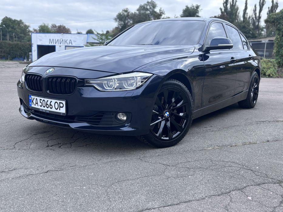 Продам BMW  F30 v328 Xdrive