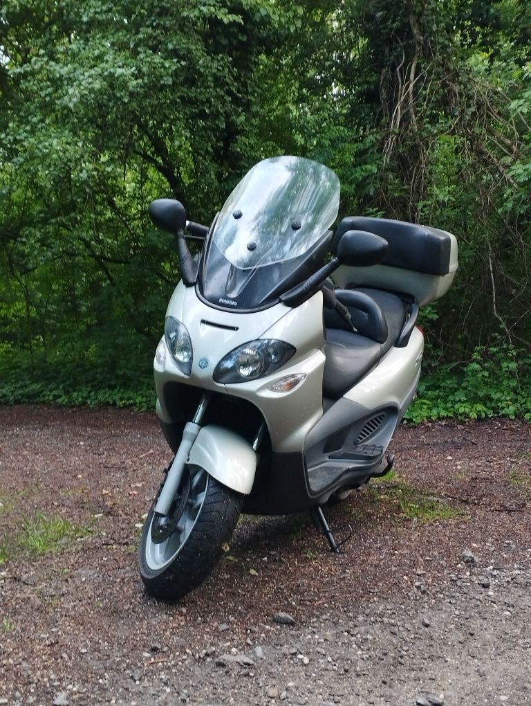 Piaggio X9 2000 rok