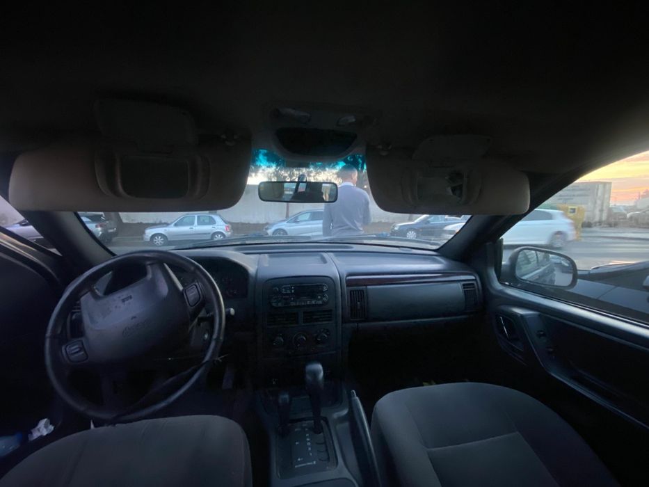 Jeep Grand Cherokee 3.1  Laredo Avariado