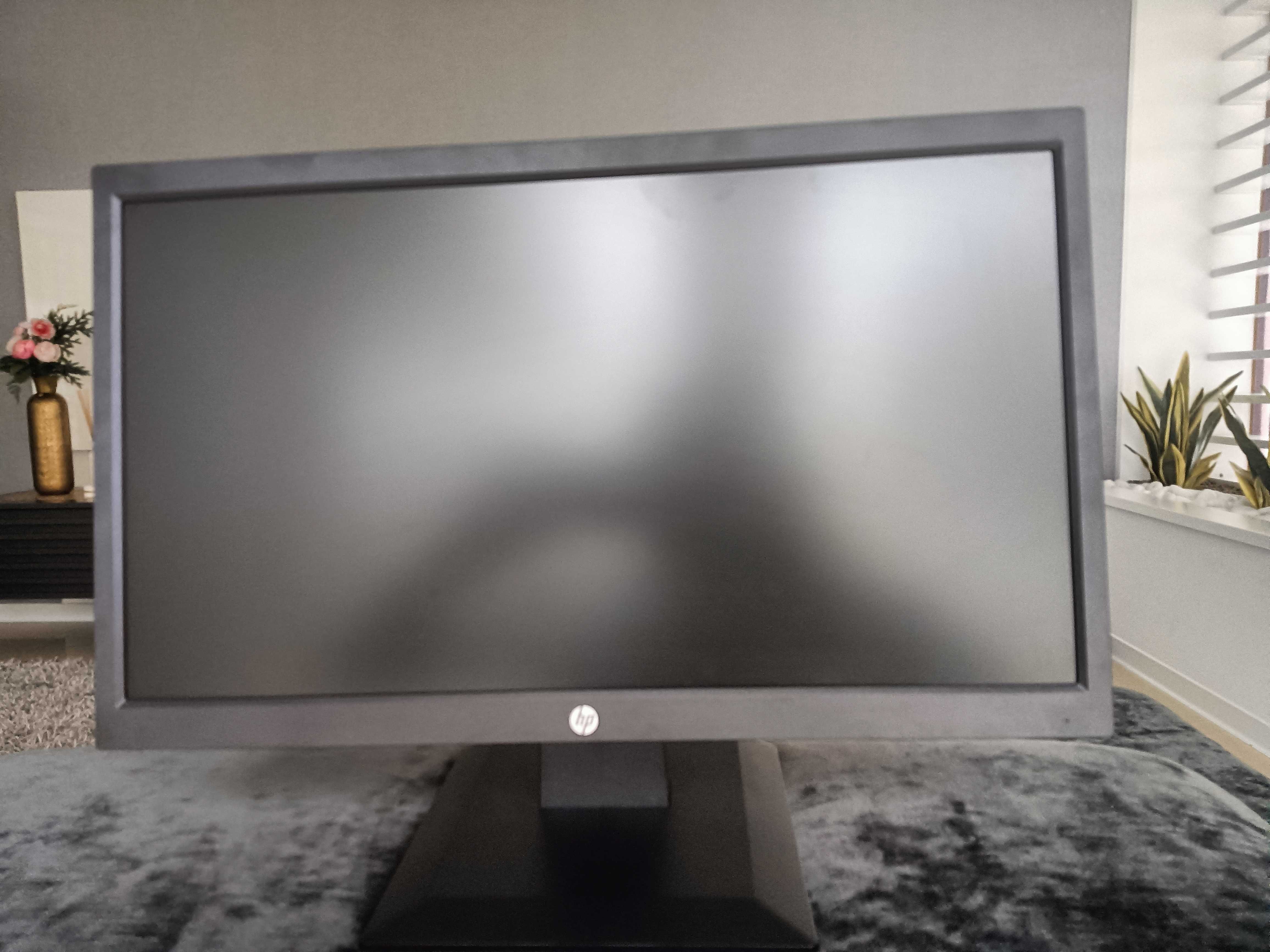 Monitor HP P204v 19,5"
