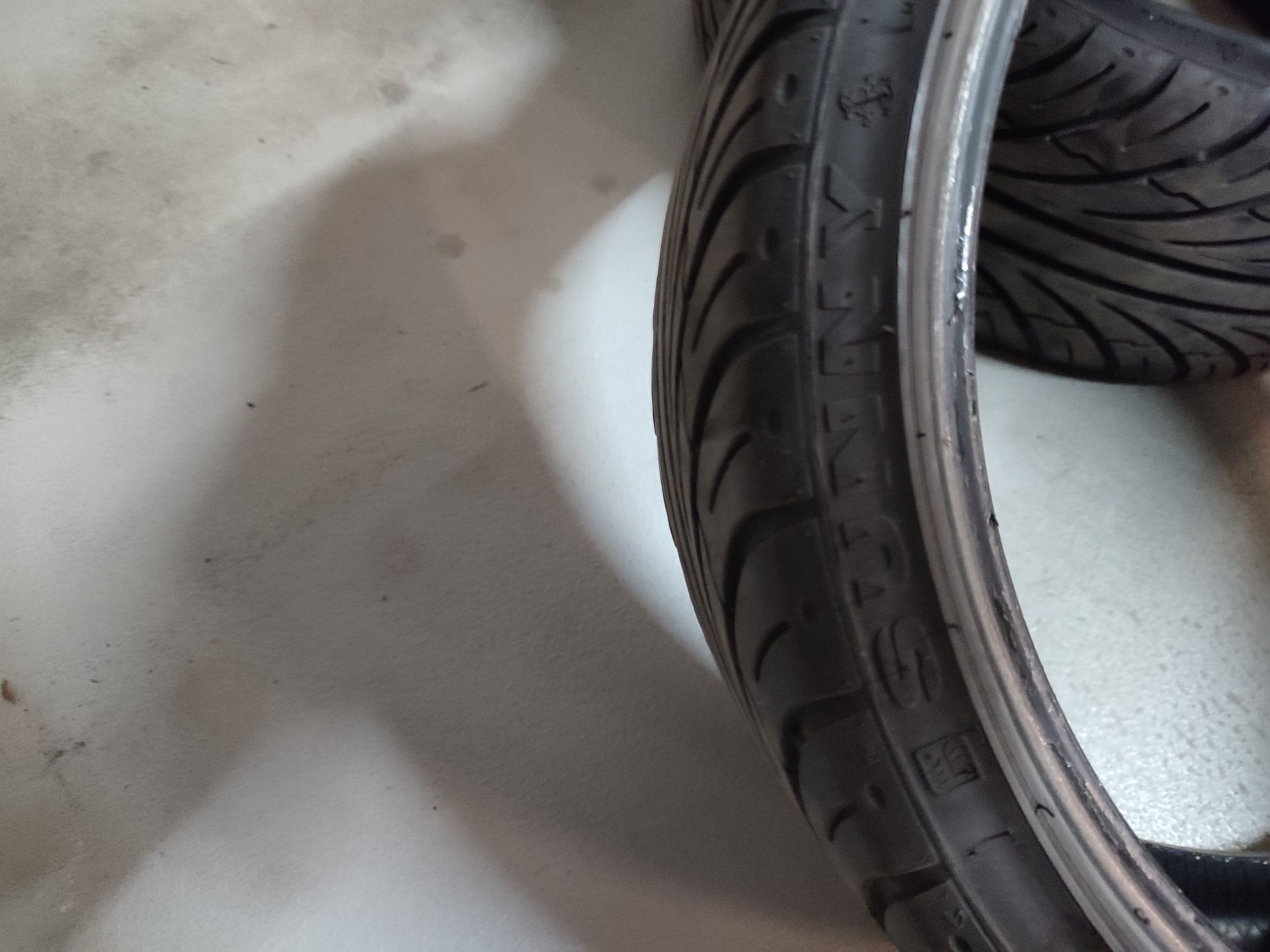 Opony letnie 225/35R19