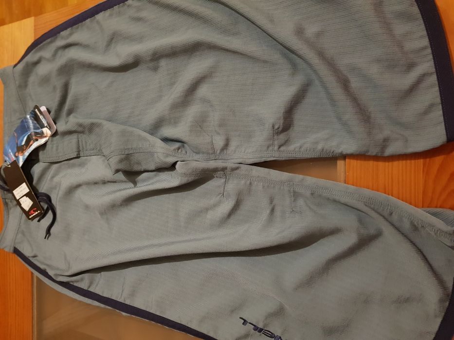 Bermudas O'Neill surftrunks novos