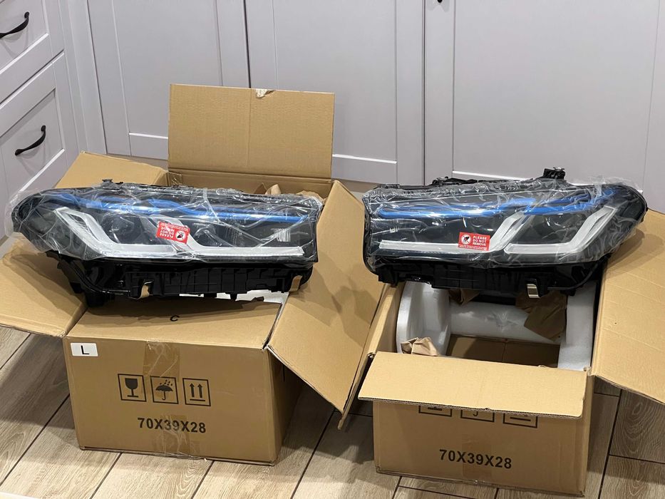 Фари комплект Ліва + Права BMW 5 G38 headlight (можливо G30 G31)