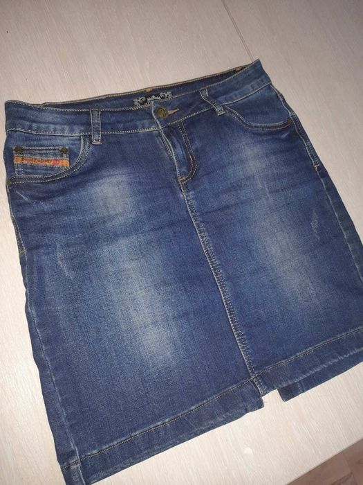 Спідниця жіноча..