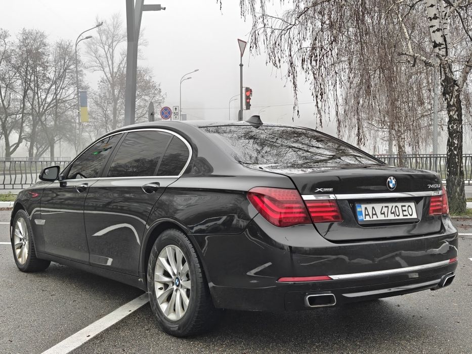 Продам BMW 7 series  Xdrive