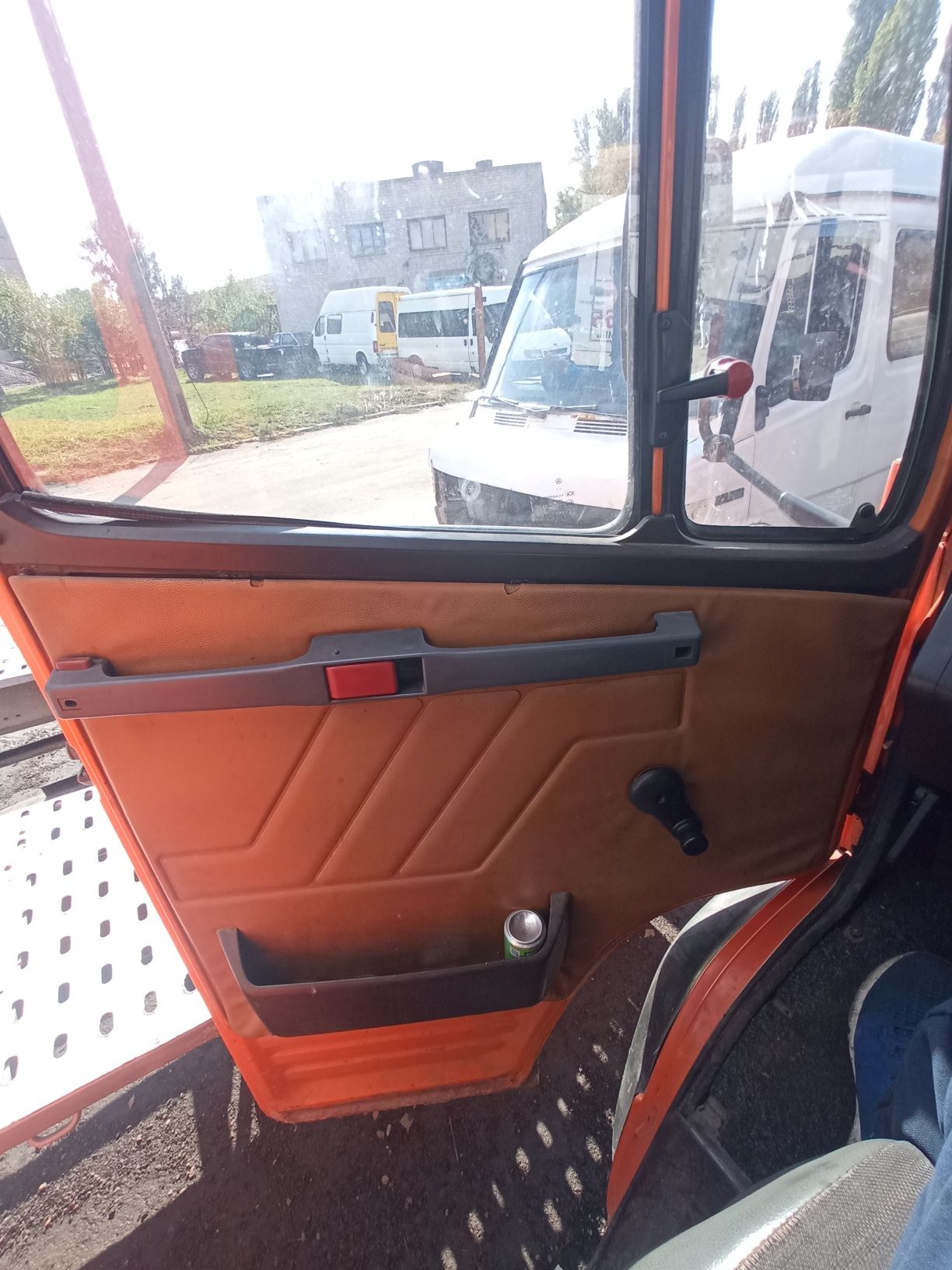 Карта двери обшивка комплект с ручками Мерседес Рекс 609 611 614 709