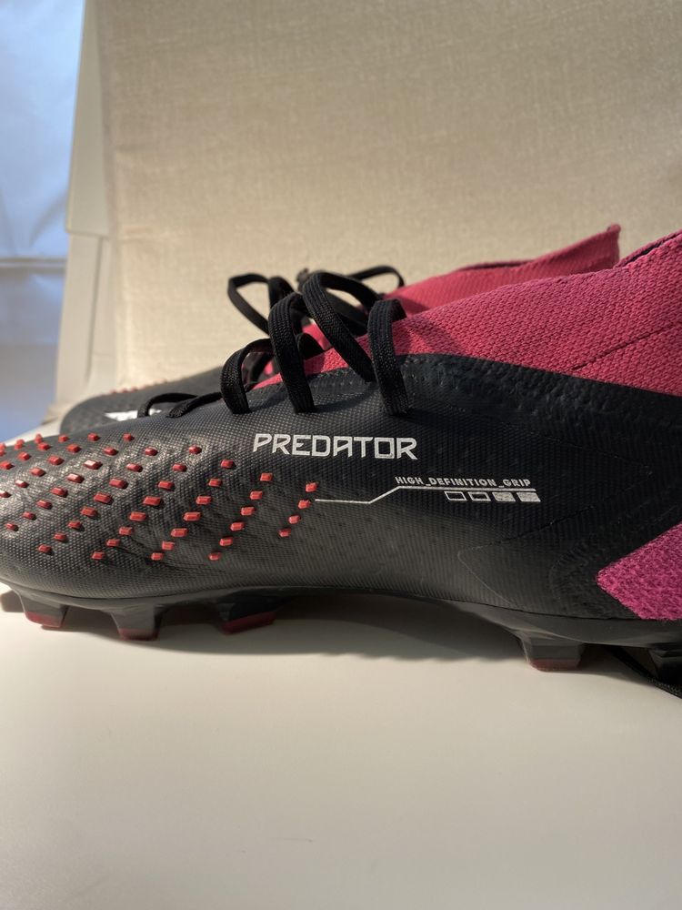 Chuteira Adidas predator accuracy.2 MG (multiground)