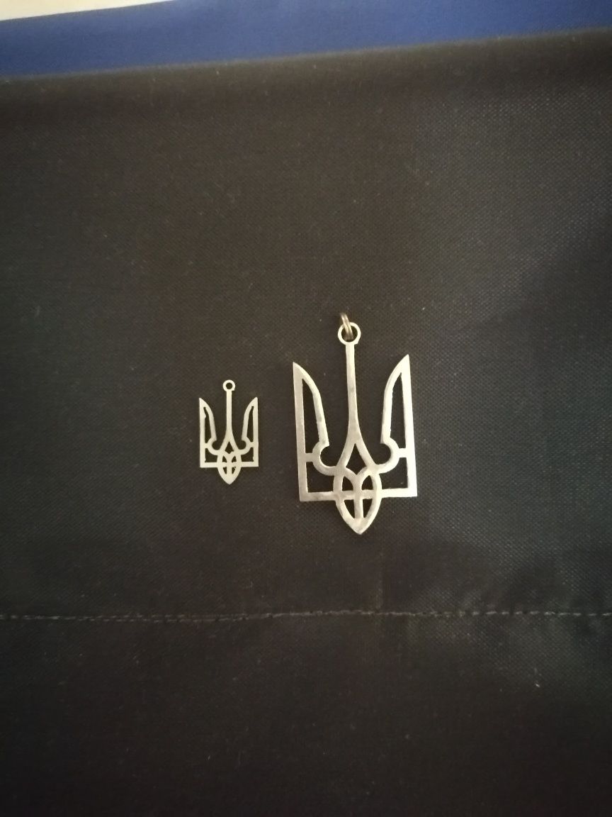 Прапор України, флаг Упа, герб України, тризуб, мерч