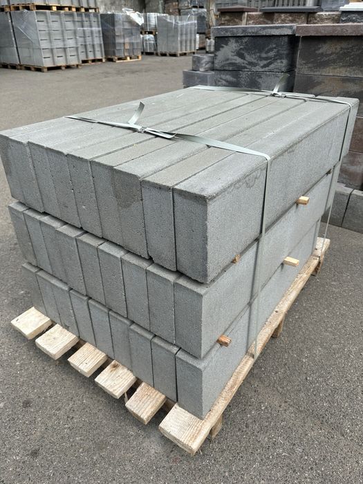 Бордюр тротуарний 1000х200х80