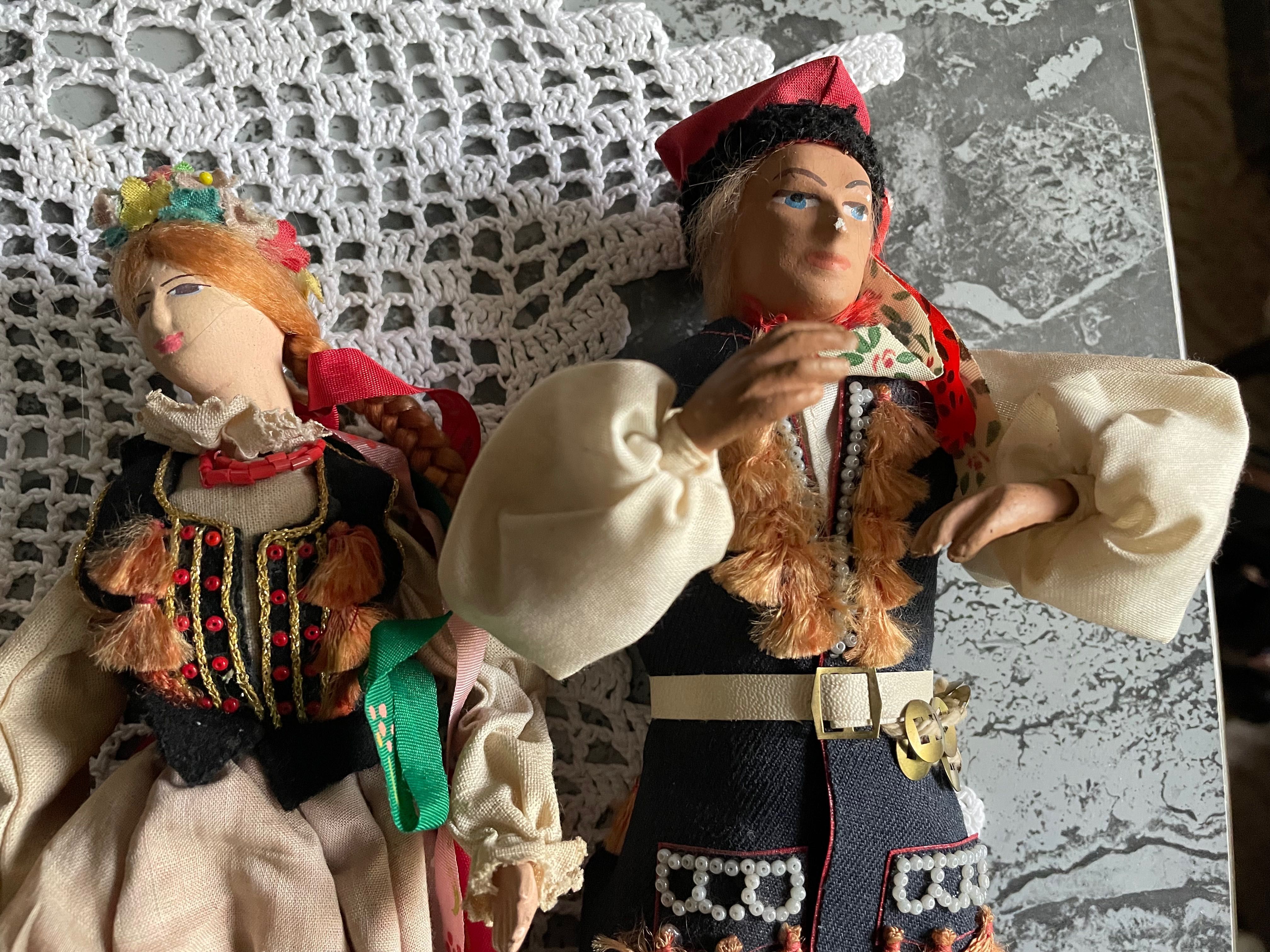 Stare lalki z okresu PRL-u Krakowiak i Krakowianka Cepelia