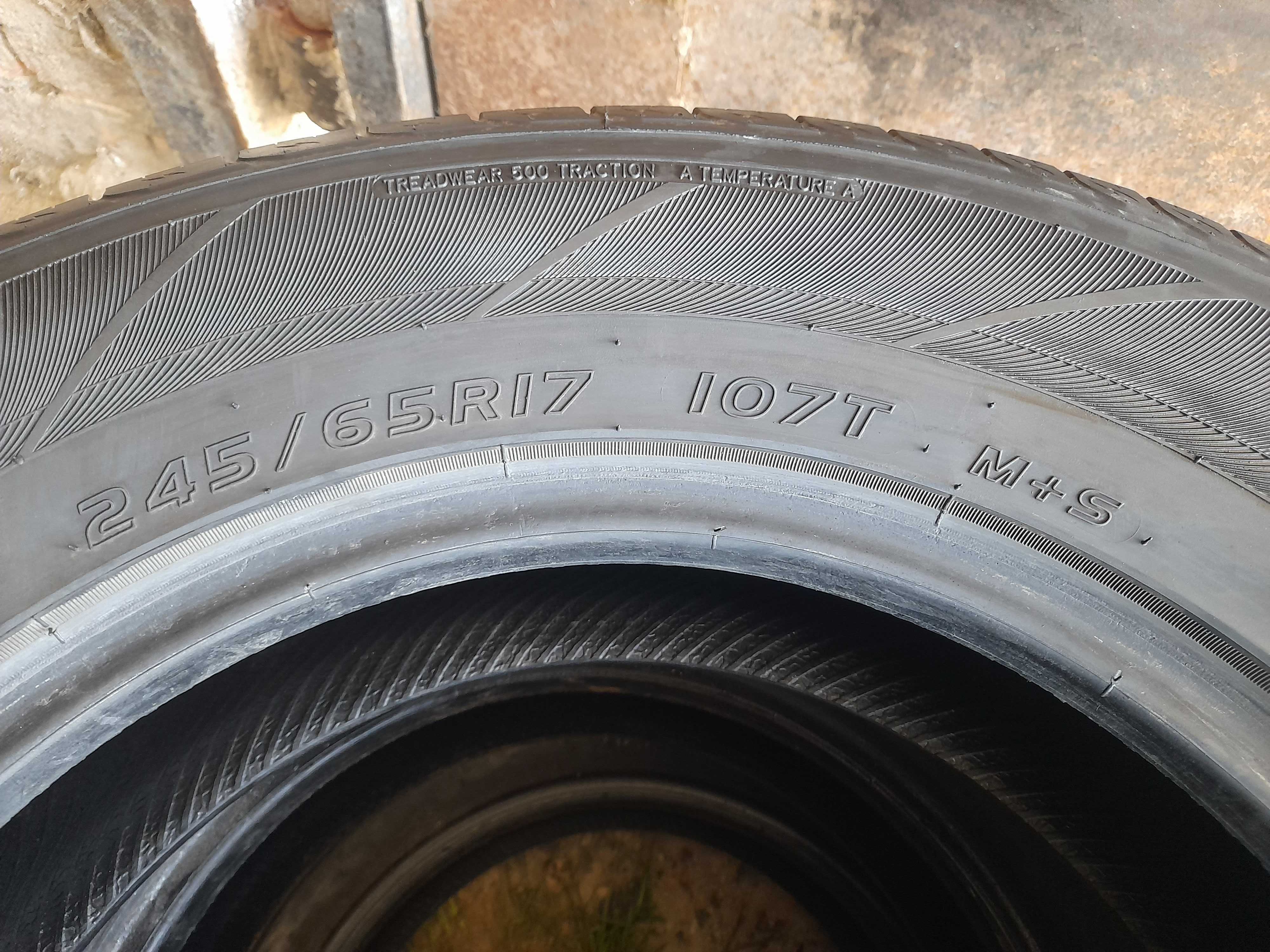 Літні шини 245/65 R17 Goodride su318 h/t 7,9мм