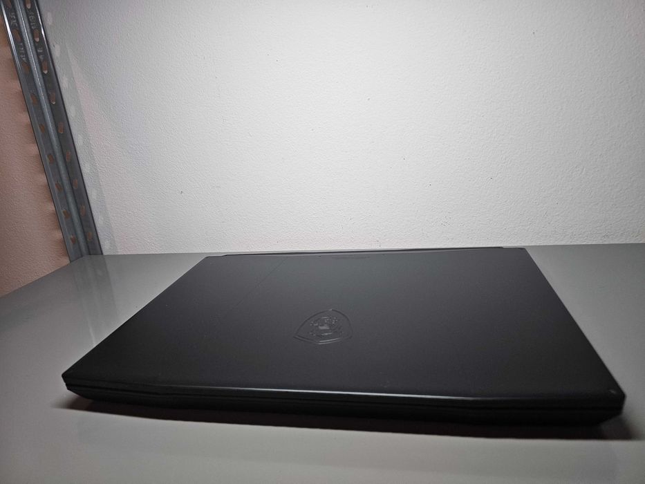 MSI Katana 15  | i7 | RTX 4070 8GB | 16GB DDR5 | 144Hz \1 TB