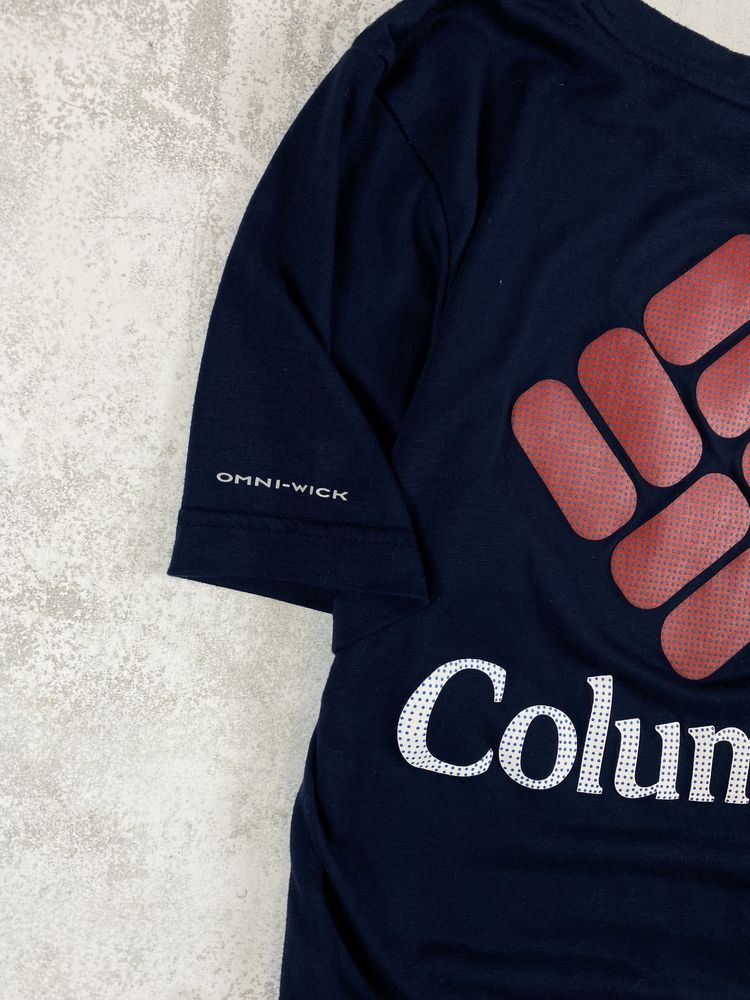 Синя футболка Columbia з великим прорезиненим принтом