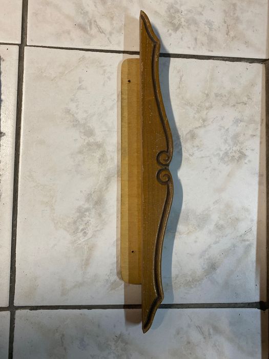 Ozdobne drewniane Plecy wykończeniowe do szafki