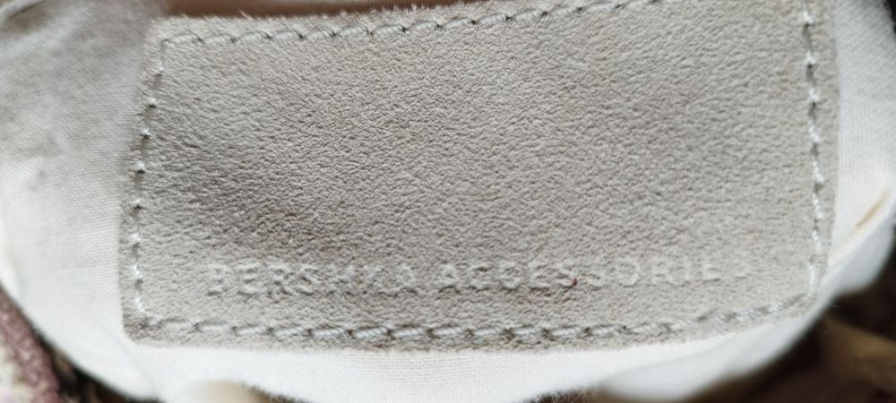 Mala estilo boho da Bershka