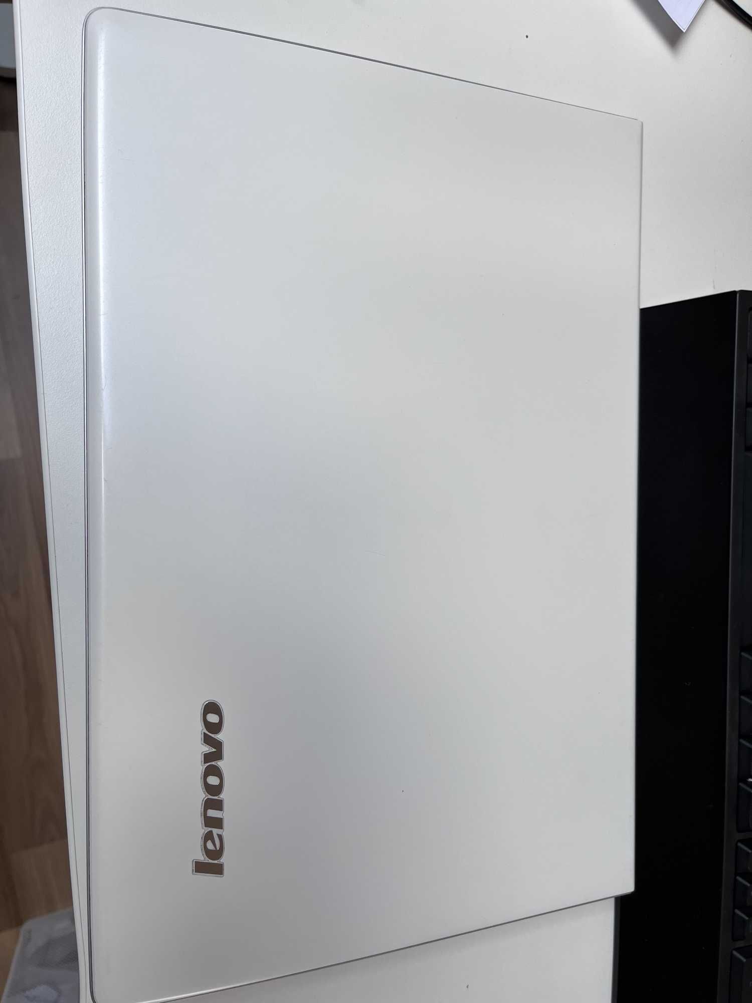 Laptop Lenovo z51-70 15,6 " Intel Core i3 8 GB / 256 GB