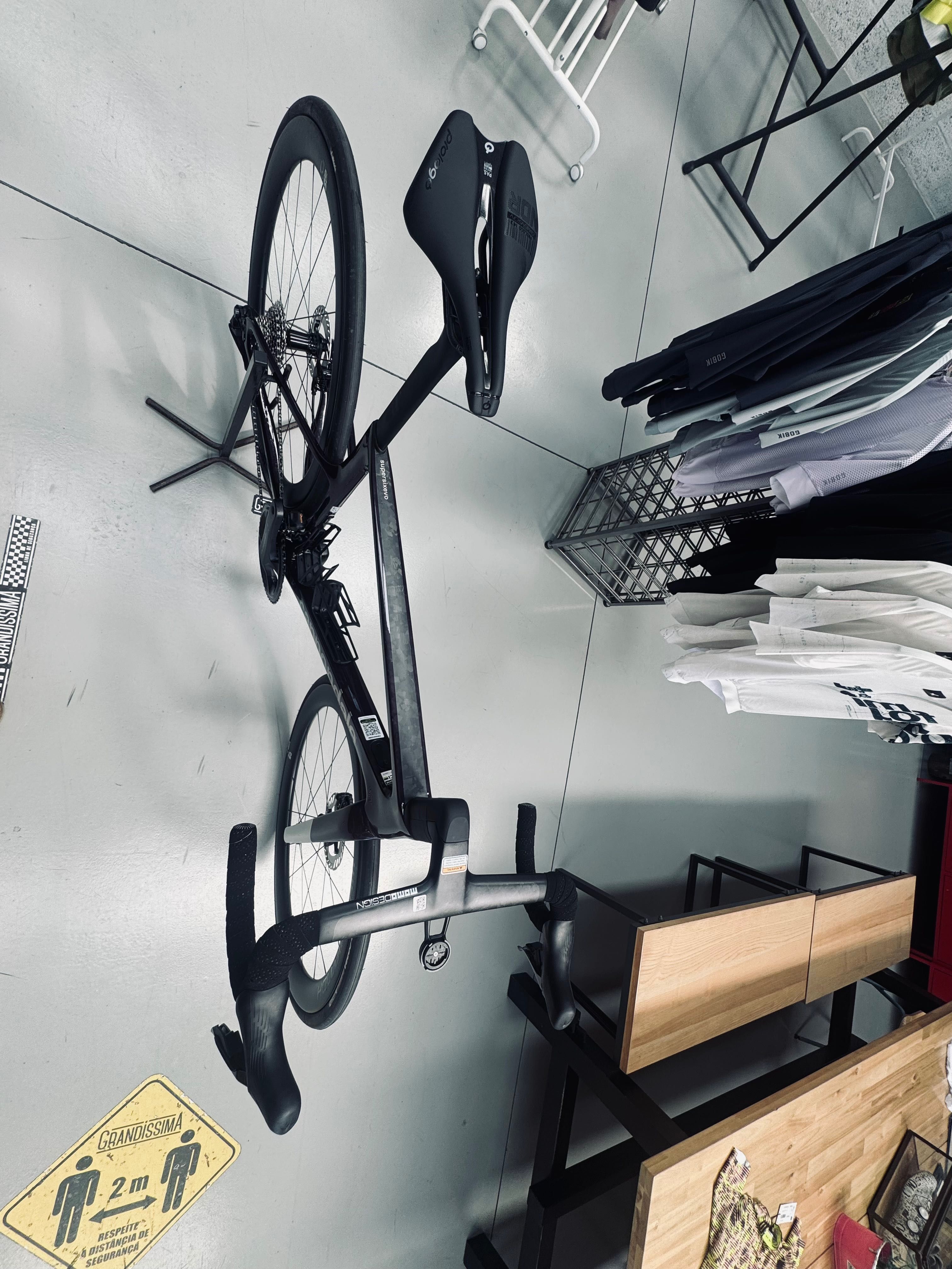 Cannondale SuperSix EVO
Hi-MOD 2