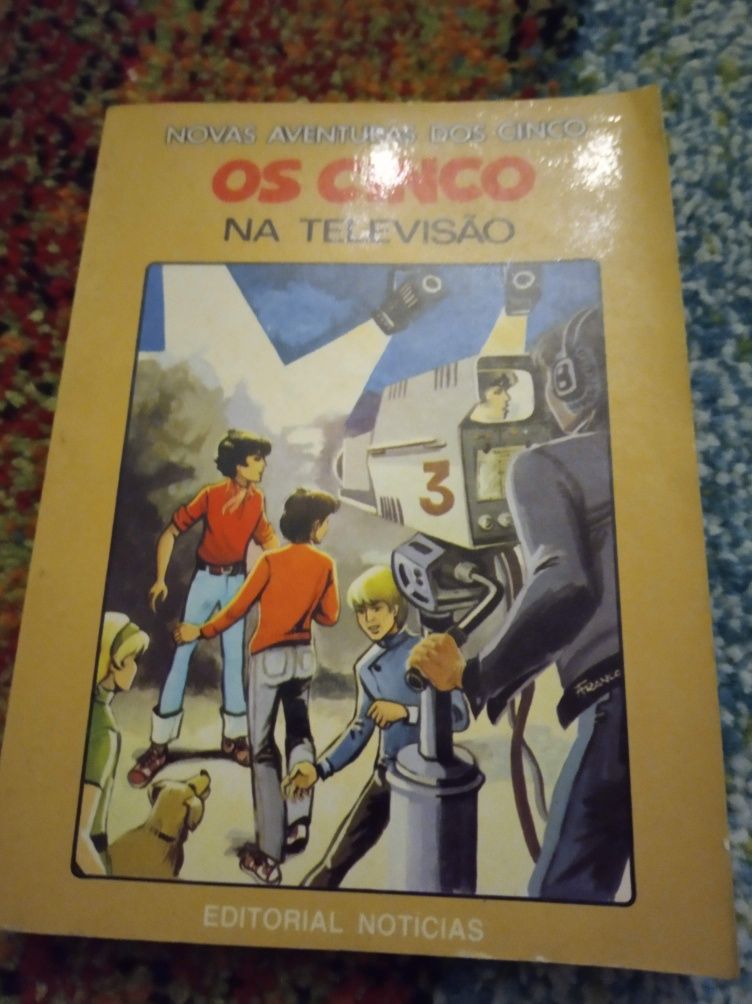 Livros os cinco + 1 banda desenhada