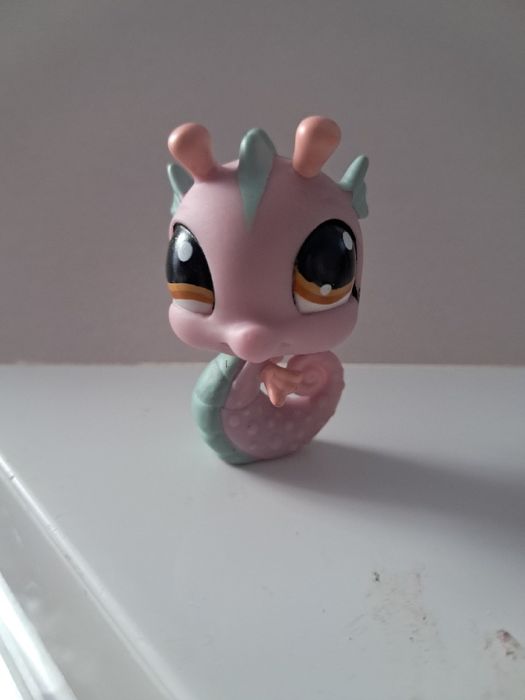 Littlest pet shop lps
