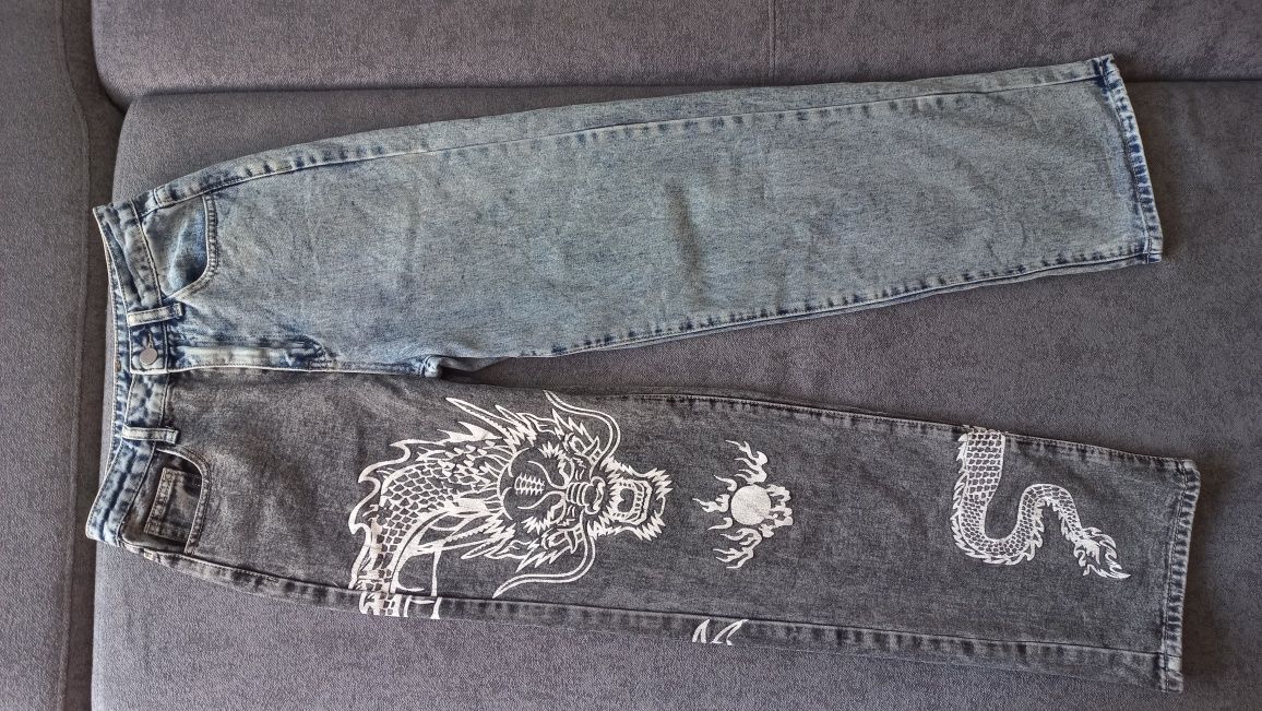 Spodnie jeansowe długie ze smokiem rozm. 164 (XS - EU 34 )