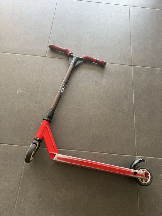 Oddam hulajnogę sprawną