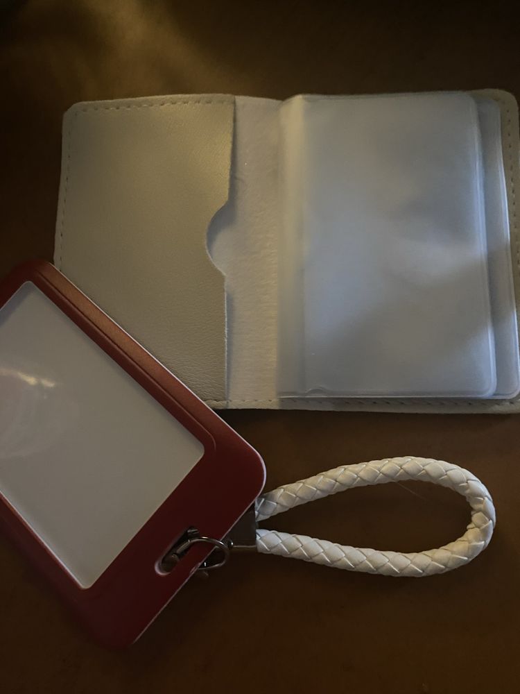 Etui na karty plus na legitymacje